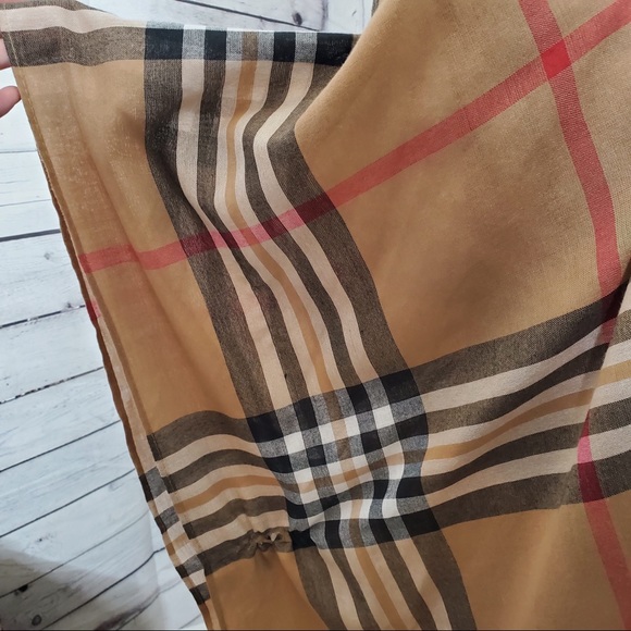 V. Fraas plaid tan poncho/wrap - Picture 3 of 7